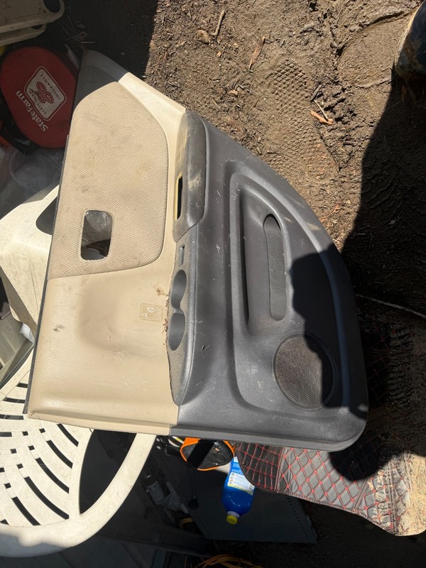 2001-2007 Toyota Highlander OEM RH REAR PASSENGER SIDE INTERIOR DOOR PANEL CARD
