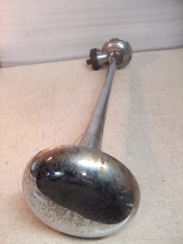 1987 International 25" Grover Air Horn