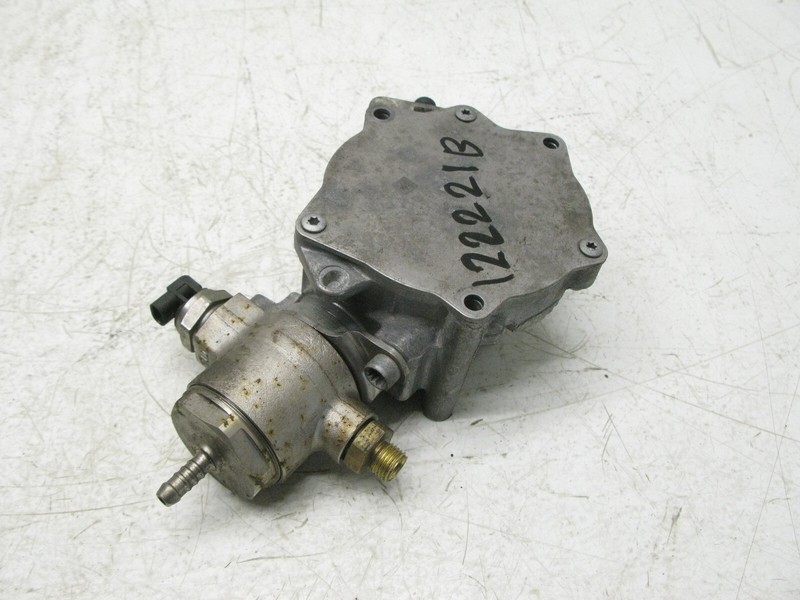 09-17 AUDI B8 A4 SEDAN QUATTRO 2.0 TFSI VACUUM PUMP HIGH PRESURE FUEL OEM 122221