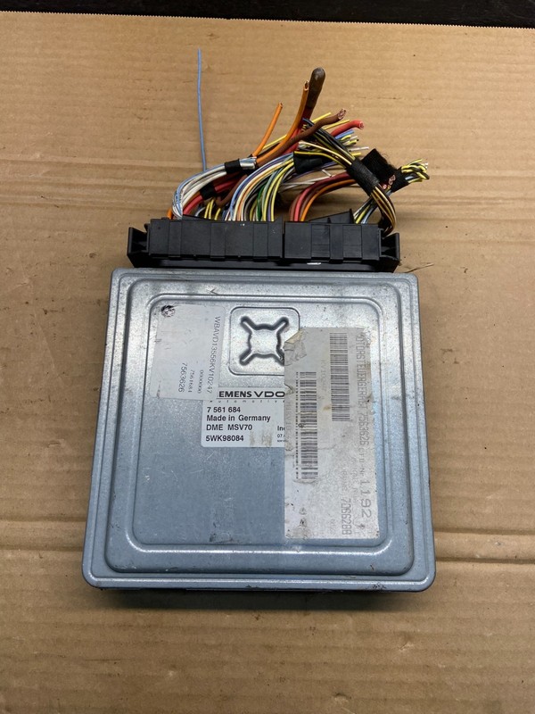 2006 - 2007 BMW 325i 525i ECU ECM Engine Control Module Computer OEM AE4732 DW