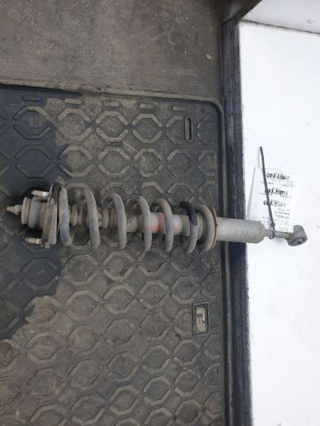05-15 TOYOTA TACOMA V4 NON OFF ROAD FRONT RIGHT PASSENGER SIDE STRUT