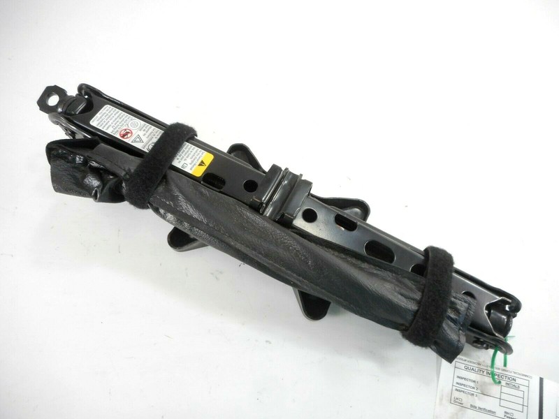 08 Saturn Vue Emergency Spare Tire Jack & Tool Kit OEM