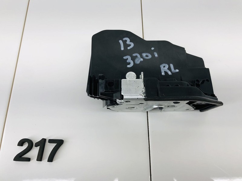 13-18 BMW 320I F30 REAR LEFT DRIVER SIDE DOOR LOCK LATCH ACTUATOR OEM