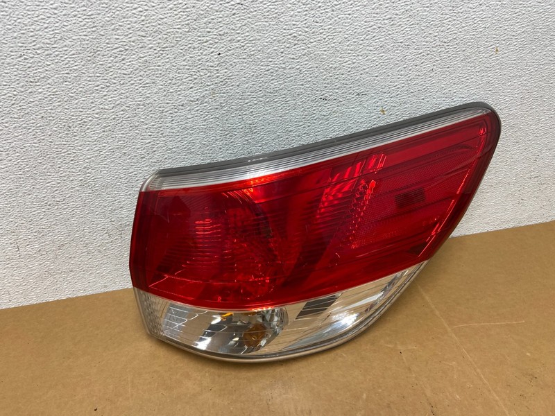 2013 to 2016 Nissan Pathfinder Passenger Right Side Tail Light DEPO AD8973 DW