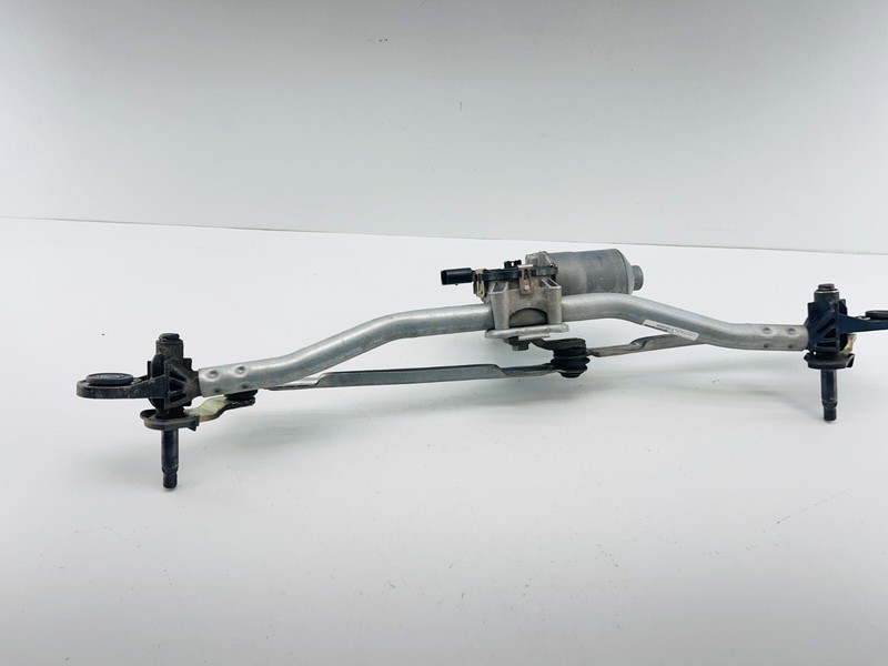 2015-2022 Jeep Renegade Windshield Wiper Transmission Linkage W/ Motor OEM