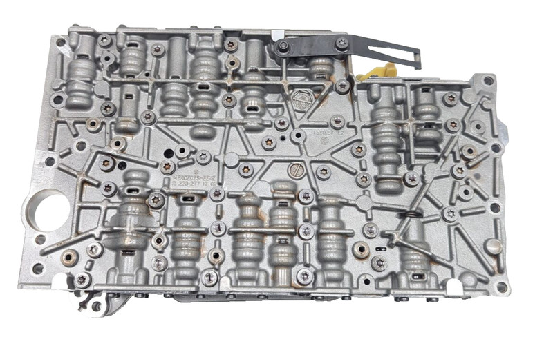 Mercedes W204 C300 E500 7G Tronic Transmission Valve Body 84k miles 2202771701