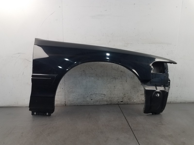 2003 03 04 Mercury Marauder Right Passenger Fender#7132 K6