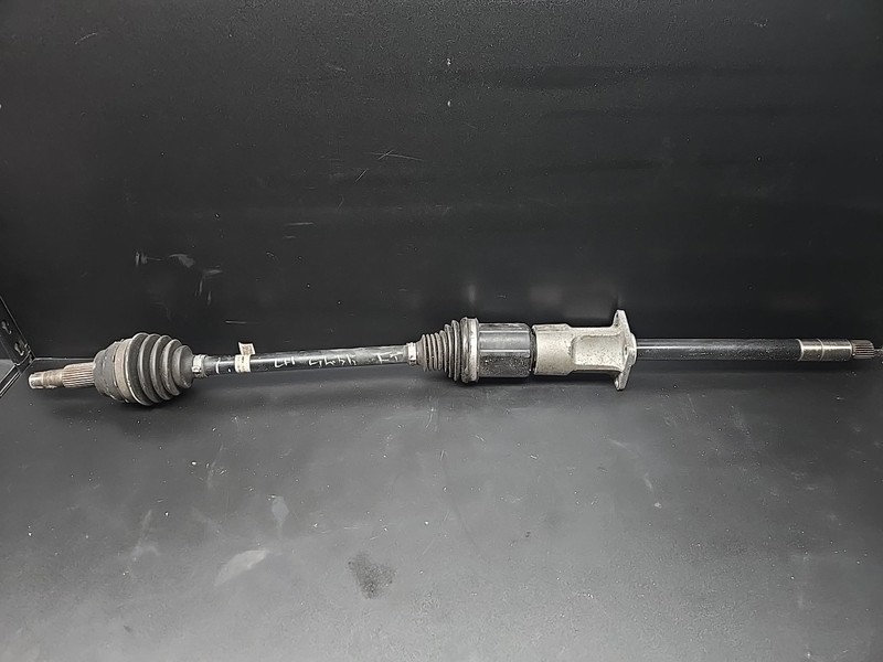 14-20 Maserati Quattroporte M156 S Q4 Front Left Axle CV Half Shaft OEM