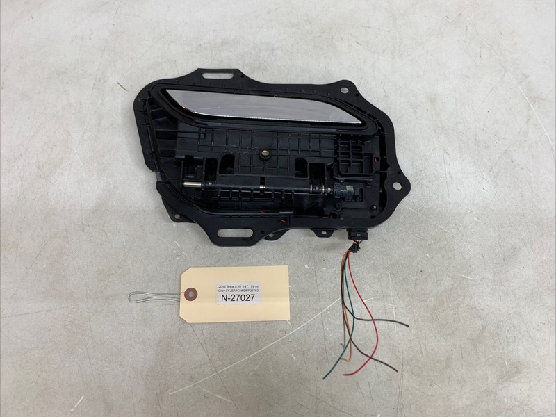 12-15 Tesla Model S Exterior Door Handle Outer 27027 B151