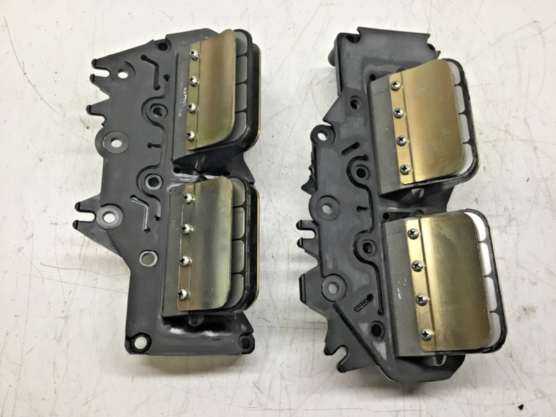 C3 Evinrude 115 HP 2 Stroke Intake Manifold Assembly PN 0439168 Fits 1998-1999