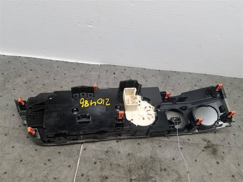 Temperature Control ID 55900-04101-B0 Fits 16-19 TACOMA 980439