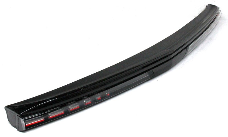 OEM Tail Finish Panel Lamp For Cadillac LYRIQ 86809150