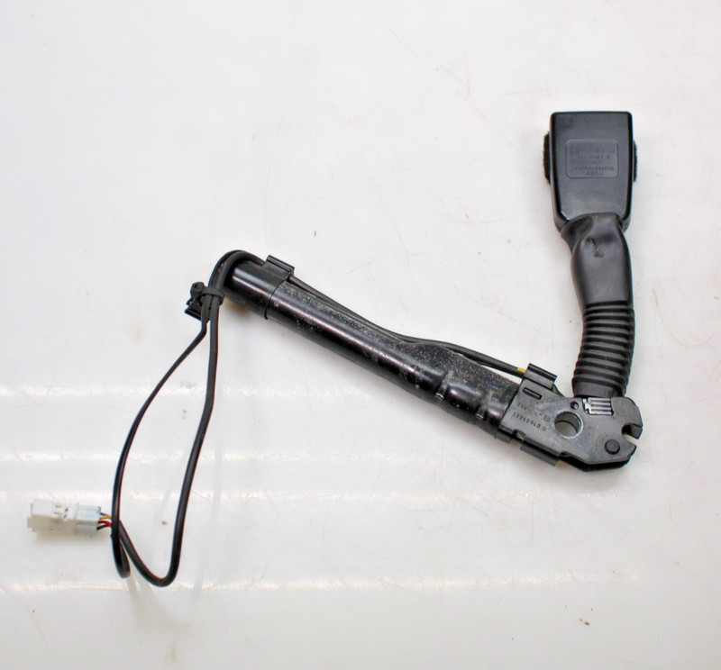 BMW 1 2 3 4 SERIES F20 F22 F30 F32 PASSENGER LEFT SEAT BELT TENSIONER 7259387