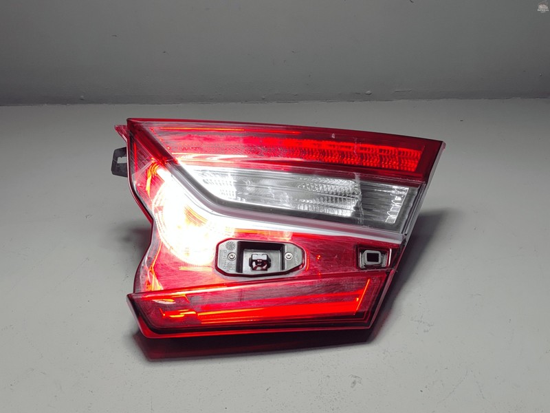 2018-2020 Honda Accord Hybrid Rear Right Tail Light Taillight Assembly Inner OEM