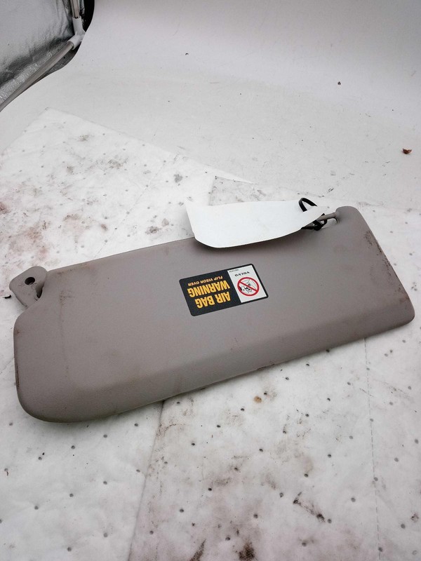2005 Volvo 40 Series Sun Visor Right Side OEM Used 121K Miles NJ25-26672-684219