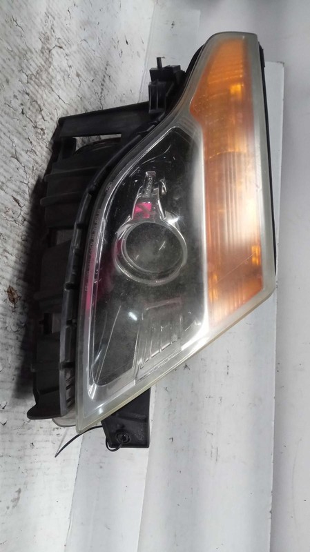 Used Left Headlight Assembly fits: 2011 Ford Explorer halogen Left Grade A