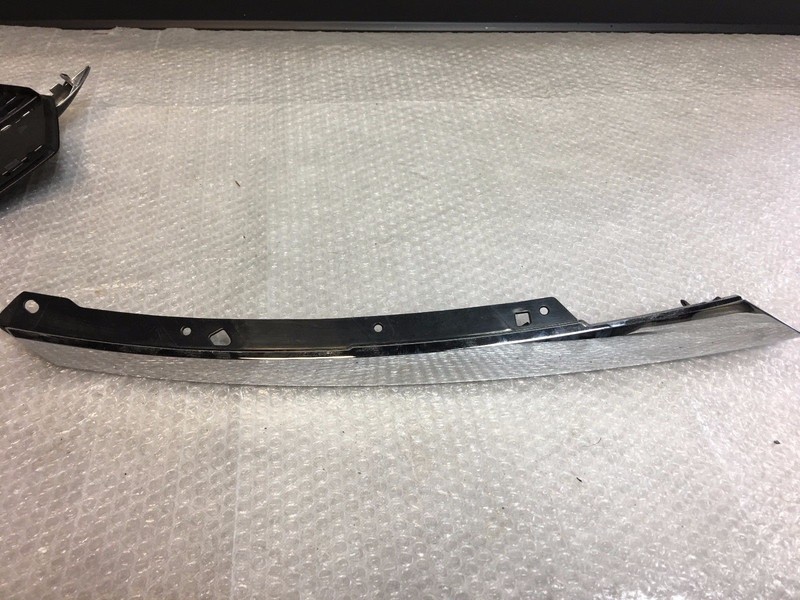 BRKT SIDE R/FR 1123-TBA-A01-M1 MOULDING