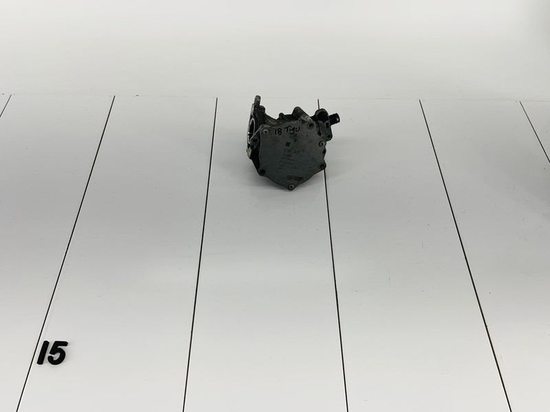 17-18 VOLKSWAGEN TIGUAN LIMITED 2.0L L4 GAS ENGINE MOTOR VACUUM PUMP OEM