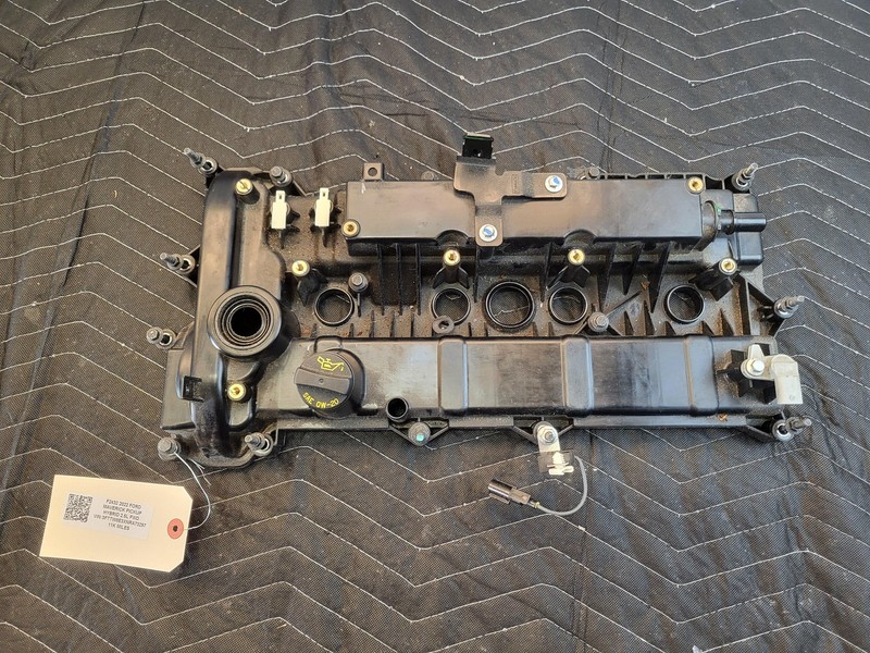 Used Oem Ford Engine Valve Cover for 2022-2025 Maverick Hybrid 2.5L FWD