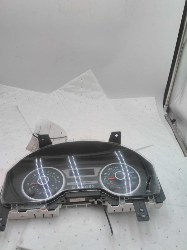2005 Ford Expedition Speedometer Gauge OEM Black 5.4L 138k Miles NJ25-27357
