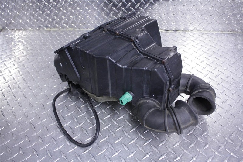 2000 TRIUMPH SPRINT RS 955 AIR RAM INTAKE BOX FILTER CLEANER OEM RS955 00