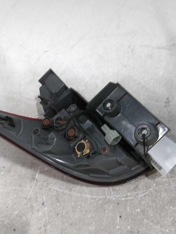 2011 Nissan Quest Right Tail Light Assembly OEM Used 238902 172K Miles