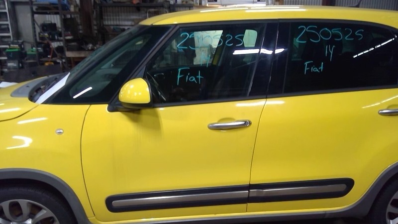 Driver Front Door Electric 4 Door L Model Fits 14-17 FIAT 500 1717270