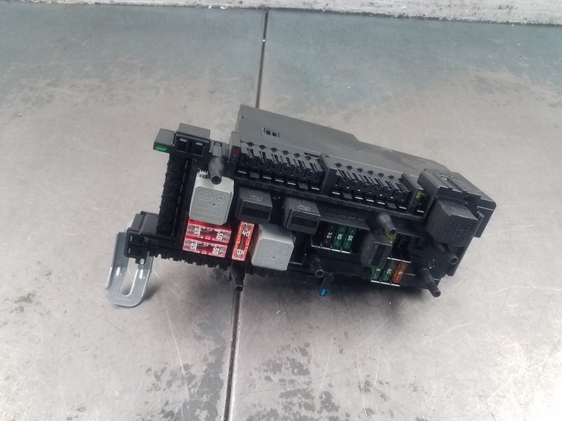 2009 Mercedes Benz AMG C 63 Rear Sam Relay Fuse Box#4942 i4