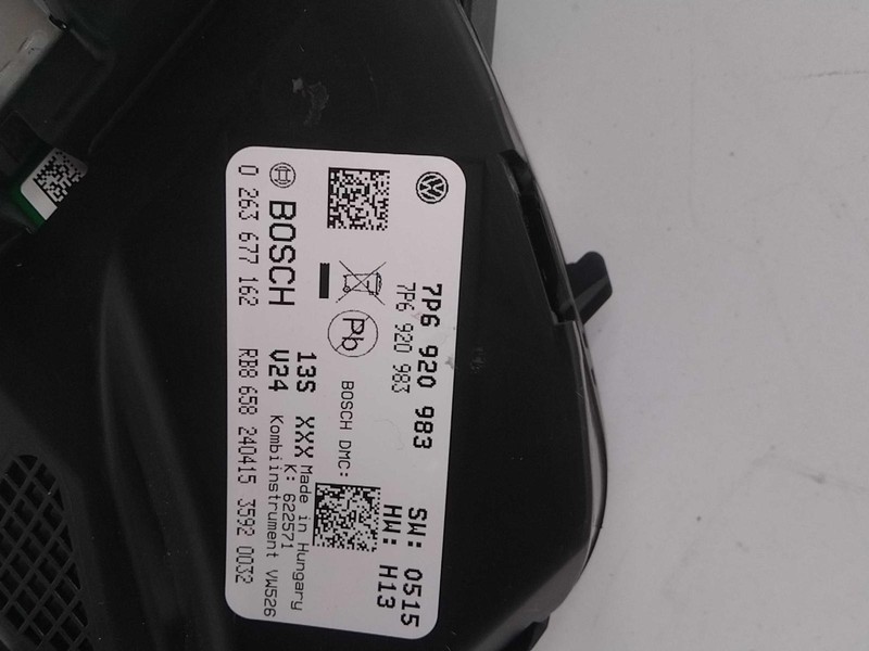 2015 Volkswagen Touareg Speedometer Gauge OEM 180 MPH 3.6L Used 124K Miles