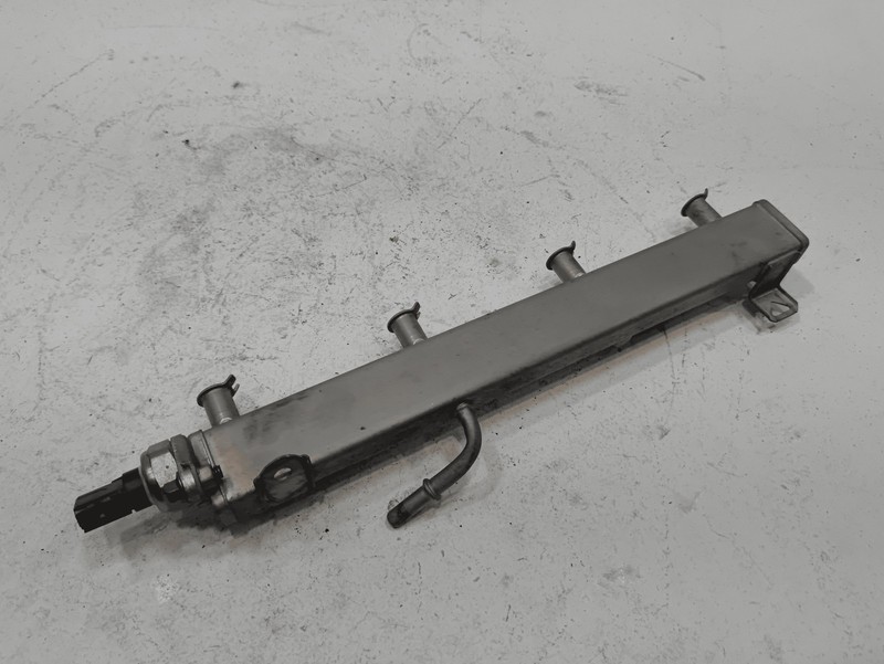 Toyota Camry 2.5L Engine Motor Fuel Delivery Injection Rail Pipe OEM 2018-2020