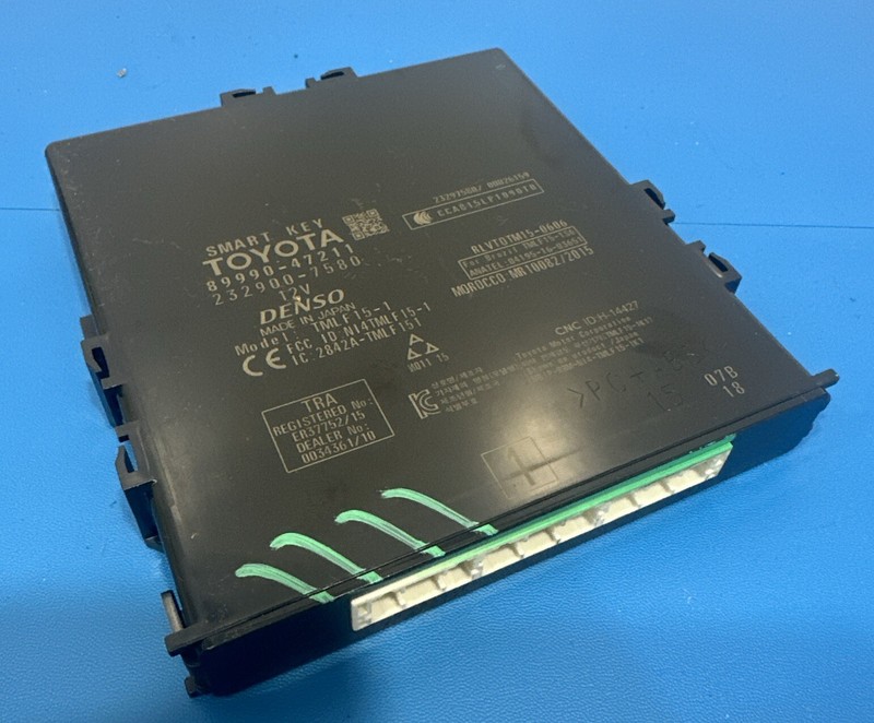 8999047221 | 2016 2017 2018 Toyota Prius Smart Key Computer Control Module OEM