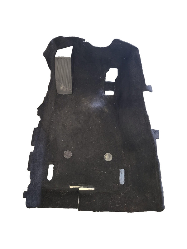Used Oem Alfa Romeo Front Left Driver Floor Carpet for 2017-2019 Giulia 2.0L RWD