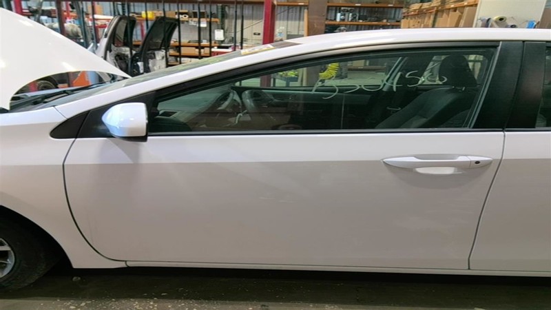 Driver Front Door Electric Windows Sedan Fits 14-19 COROLLA 3597917