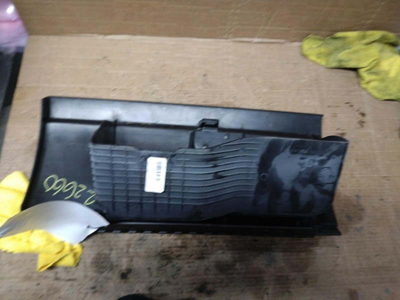 2010 GMC Yukon Glove Box Black Used OEM Part 6548122 - Scratches 184K Miles