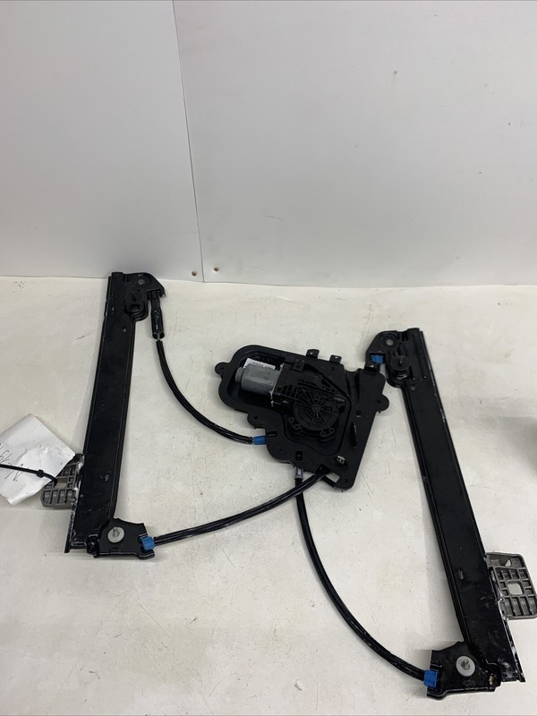 17-23 Tesla Model 3 Front Left Driver Door Window Regulator w/motor OEM 1948 U19
