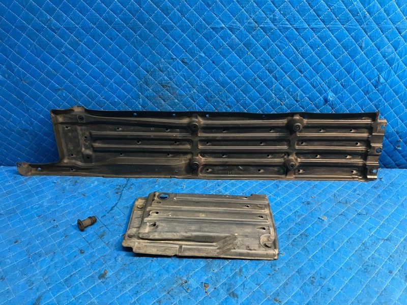 2004 LEXUS LS460 RIGHT PASSENGER UNDER BODY SPLASH SHIELD PANEL SET OEM