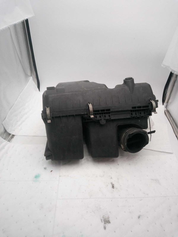 2011 Buick Lucerne Air Cleaner Assembly 3.9L OEM Used 135k Miles - Warranty