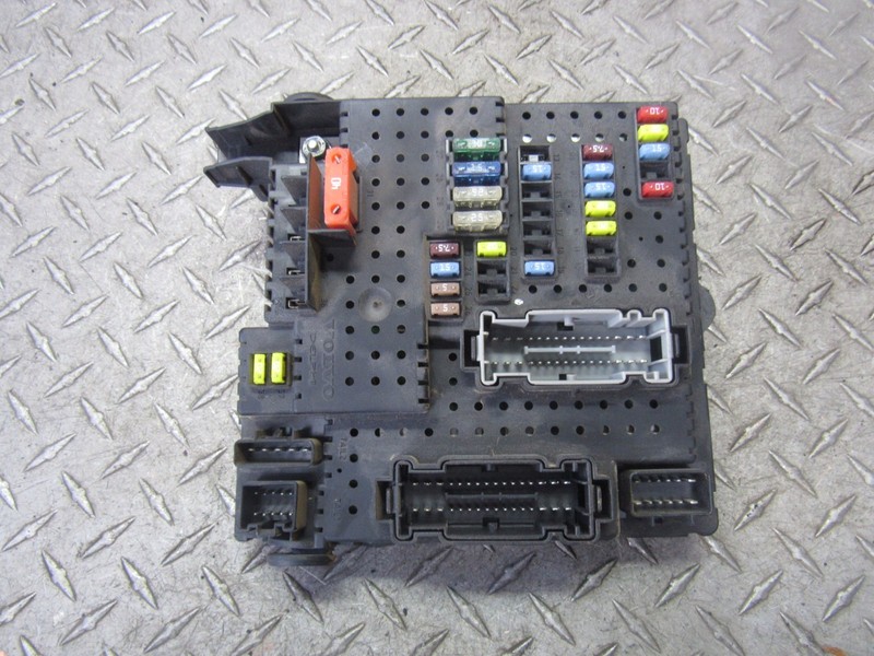 2005 VOLVO S60 INTERIOR FUSE BOX UNDER DASH CABIN FUSEBOX 8688264