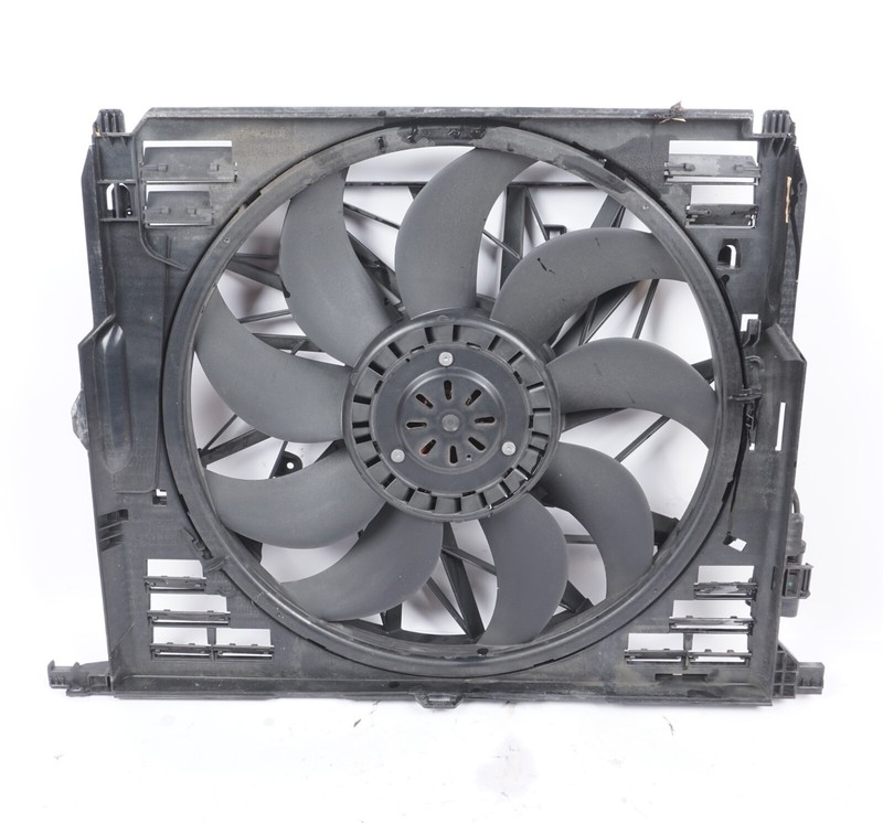 13 - 18 BMW 650I Radiator Cooling Fan Motor Shroud OEM