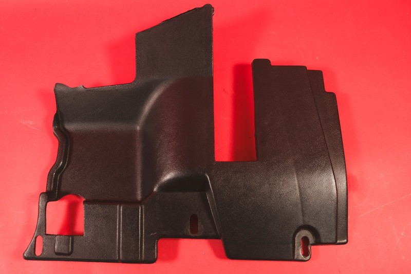 1986-94 Chevrolet S10 Blazer Jimmy Left Lower Dash Knee Bolster Cover OEM *USED*