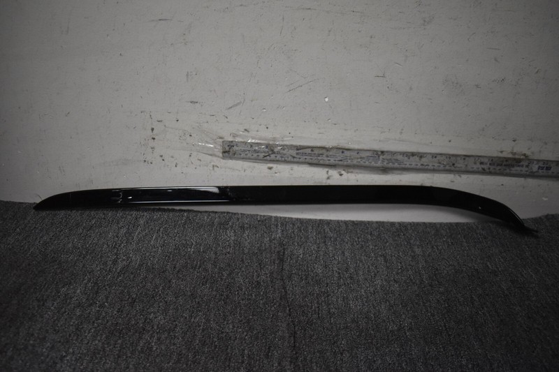 2019-2020 HYUNDAI SANTA FE GARNISH ASSY LEFT SIDE FACTORY OEM