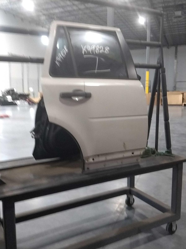 2010 Land Rover LR2 Rear Right Door White OEM 283918 4DR PW PL 100K Miles