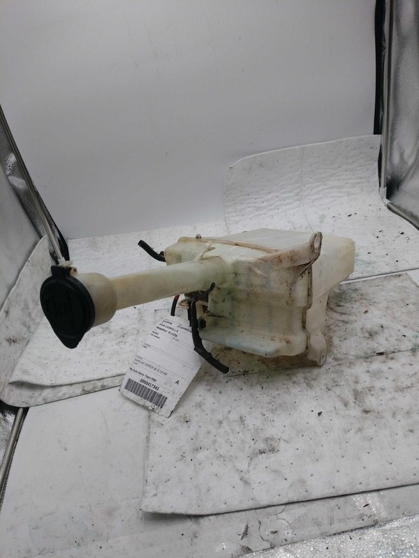 Used Washer Fluid Reservoir fits: 2005 Toyota Corolla US market Grade C