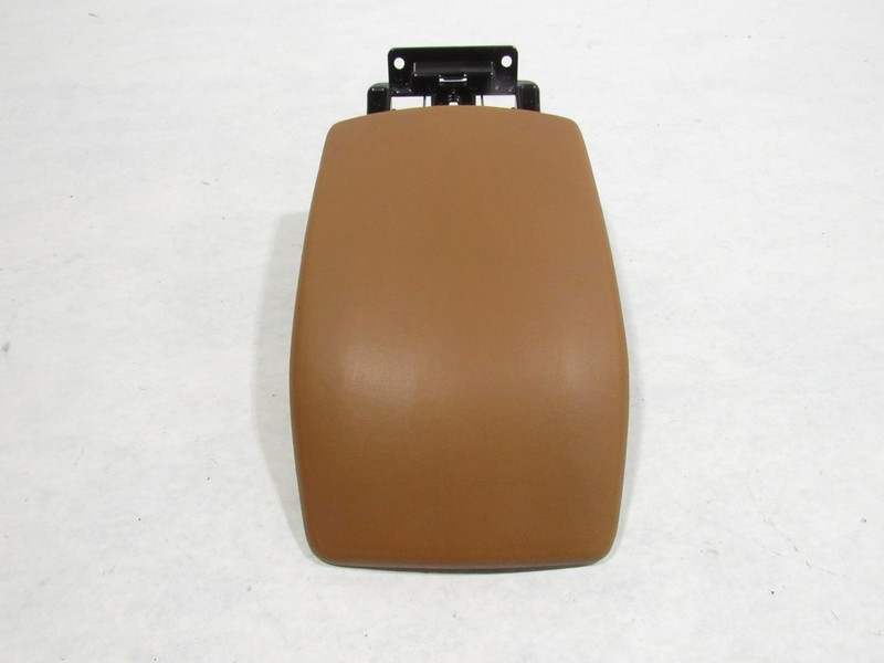 15-19 Ferrari 488 Spider 2017 Front Center Console Armrest Storage Leather ;@2