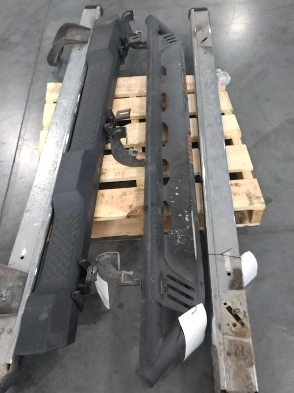 2020 Chevrolet Silverado 1500 Running Board Left Black 77K Miles OEM Part