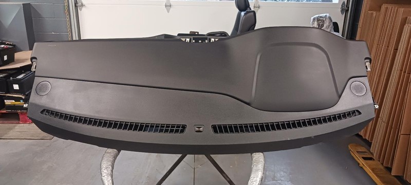 2020 FORD ESCAPE dashboard Dash Panel w/keyless entry OEM 20