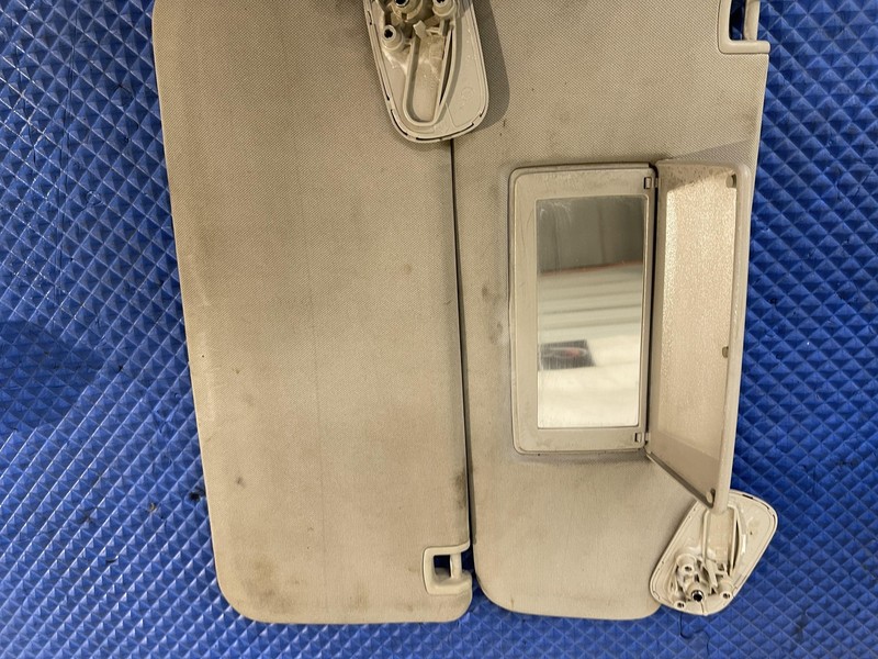 07-14 Chevrolet Silverado Sun Visor Set LH RH Oem Tested