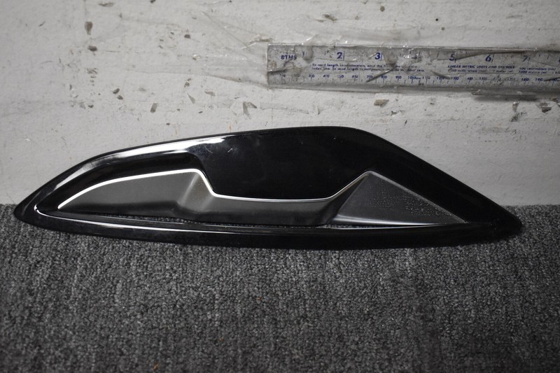 2019-2022 BMW 8 SERIES AIR DUCT TRIM LEFT SIDE FACTORY OEM