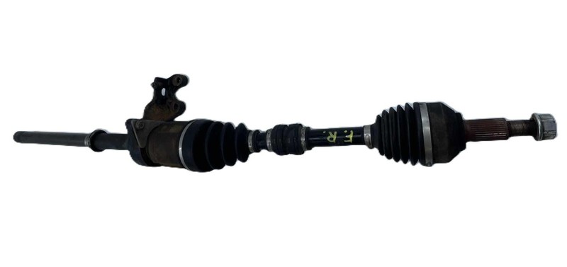 2017-2020 Nissan Pathfinder RH Passenger Front Axle Shaft Assembly With Axle Nut