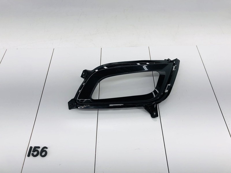 14-15 KIA OPTIMA FRONT LEFT DRIVER SIDE BUMPER FOG LIGHT LAMP BEZEL MOLDING OEM